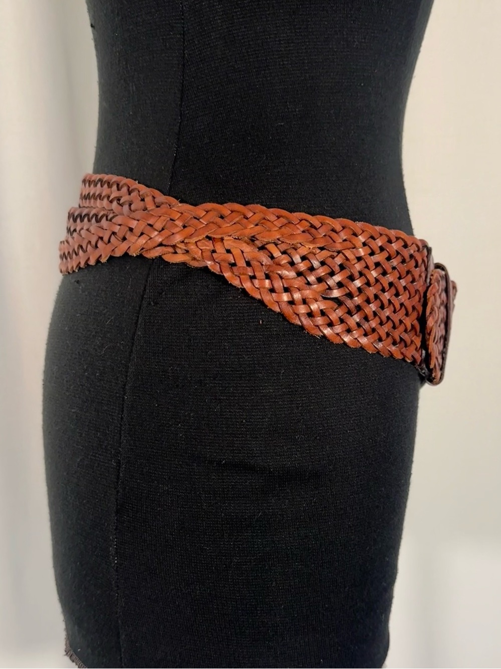 Vintage Chunky Brown Woven Leather Belt - Picture 5 of 7